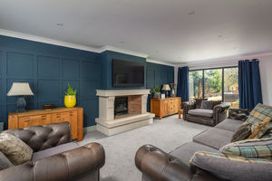 Photo 8- click for photo gallery